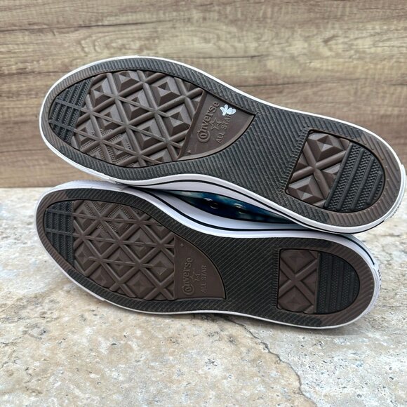 Converse Chuck Taylor Sneakers All Star Womens 12  Mens 10 Tie-Dye Ocean Blue - Picture 7 of 12